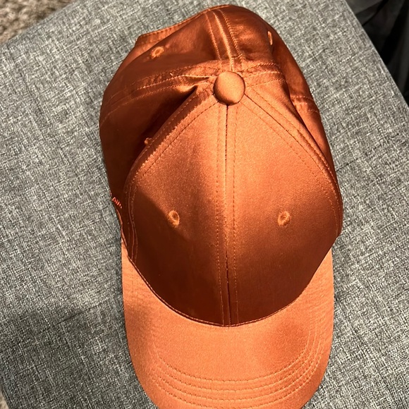 Elizabeth & James satin hat - Picture 1 of 2